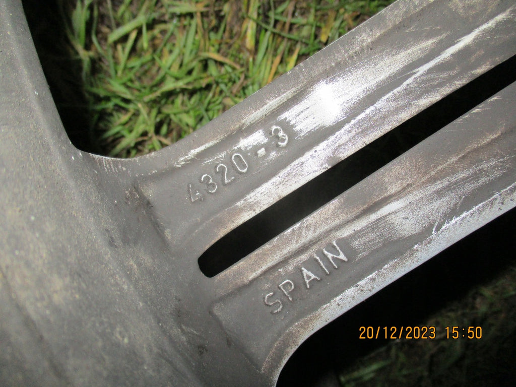 1x Alufelge 17 Zoll 7.0" 5x112 49ET Glanz Grau 5F0601025S Seat Leon Rim Wheel