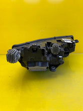 Laden Sie das Bild in den Galerie-Viewer, Frontscheinwerfer Skoda Octavia IV 5E4941015B 5E4941017B5E4941015 LED Links SCH5206982417zs