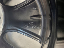 Load image into Gallery viewer, 1x Alufelge 17 Zoll 7.0&quot; 5x112 44 5ET A2064017100 Mercedes-Benz W206 S206