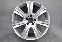 Load image into Gallery viewer, 1x Alufelge 19 Zoll 9.5&quot; 5x112 A2224012102 Mercedes-Benz Rim Wheel