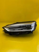 Laden Sie das Bild in den Galerie-Viewer, Frontscheinwerfer Audi A5 8W6941005C Xenon Links Scheinwerfer Headlight SCH1807708414hz
