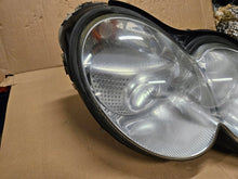 Laden Sie das Bild in den Galerie-Viewer, Frontscheinwerfer Mercedes-Benz Sl R230 A2308207261 Xenon Rechts Headlight SCH5299994755ef