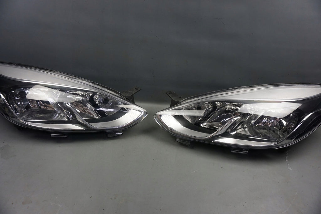 Frontscheinwerfer Ford Fiesta Ein Stück (Rechts oder Links) Headlight