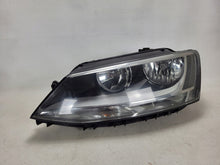 Laden Sie das Bild in den Galerie-Viewer, Frontscheinwerfer VW Jetta Links Scheinwerfer Headlight