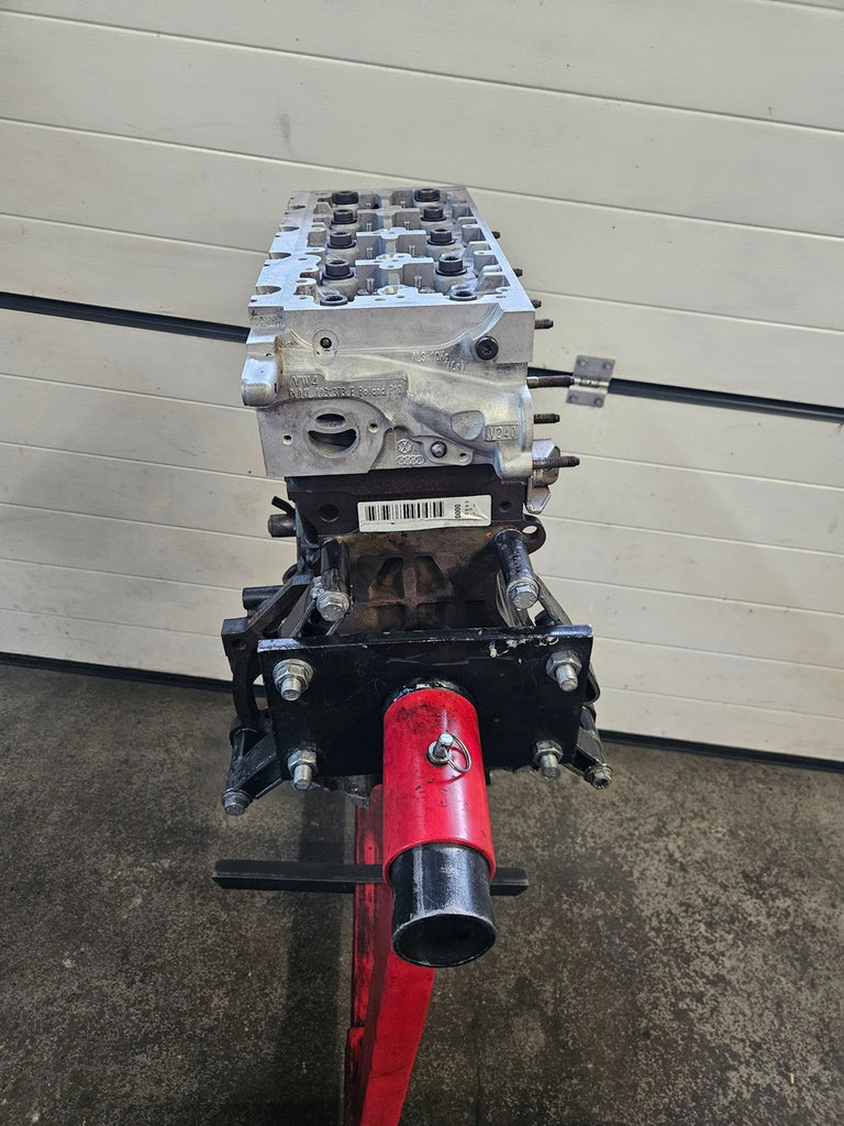 Motor Audi VW A3 Passat CLH 1.6 TDI 105PS 77kW Diesel Engine Unkomplett