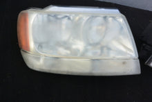 Load image into Gallery viewer, Frontscheinwerfer Jeep Grand Cherokee Ein Stück (Rechts oder Links) Headlight SCH4234973996or