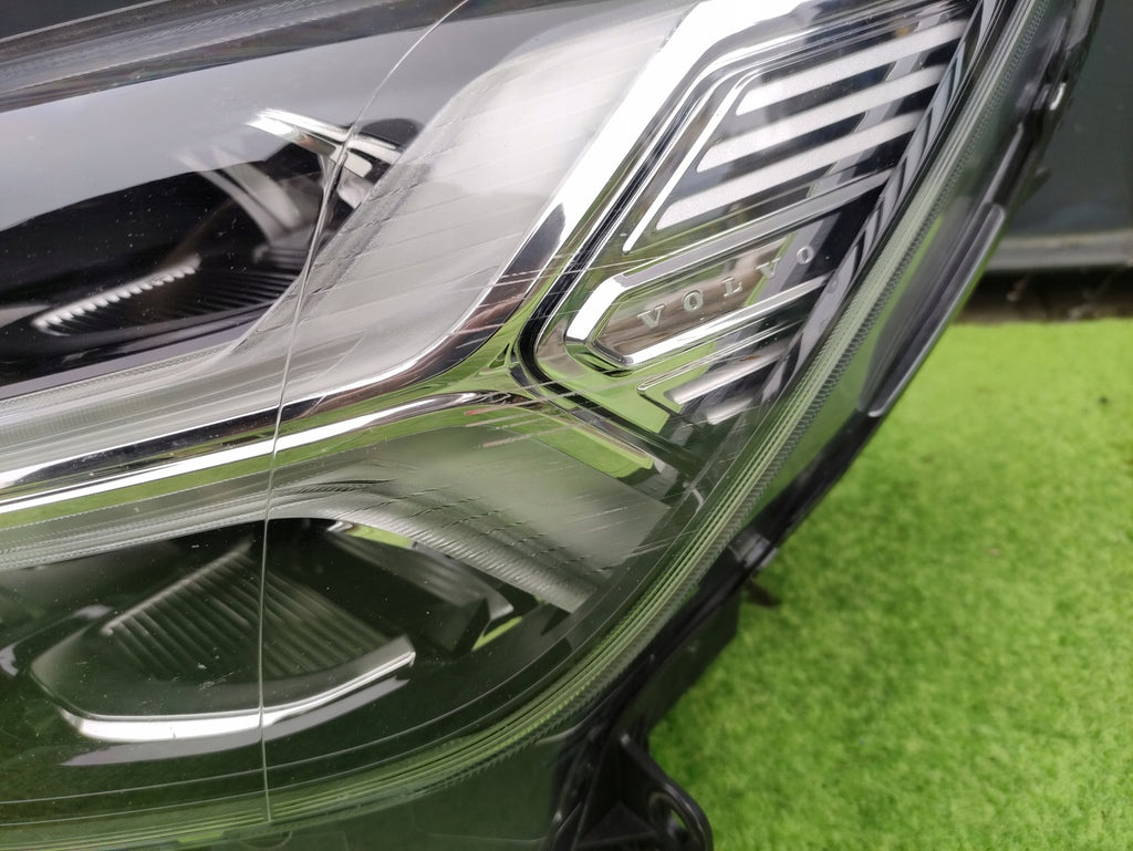 Frontscheinwerfer Volvo Xc40 32293922 Full LED Ein Stück (Rechts oder Links) SCH8268718779kv
