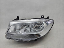 Laden Sie das Bild in den Galerie-Viewer, Frontscheinwerfer Mercedes-Benz Sprinter A9109060000 Rechts oder Links