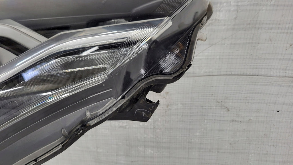 Frontscheinwerfer Toyota Yaris Links Scheinwerfer Headlight