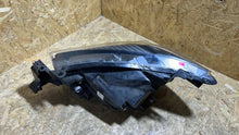Laden Sie das Bild in den Galerie-Viewer, Frontscheinwerfer Mazda 5 I KD3151030 Rechts Scheinwerfer Headlight SCH8883855635vi