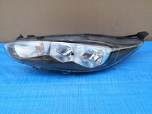 Load image into Gallery viewer, Frontscheinwerfer Ford Fiesta C1BB-13W030-AH Links Scheinwerfer Headlight