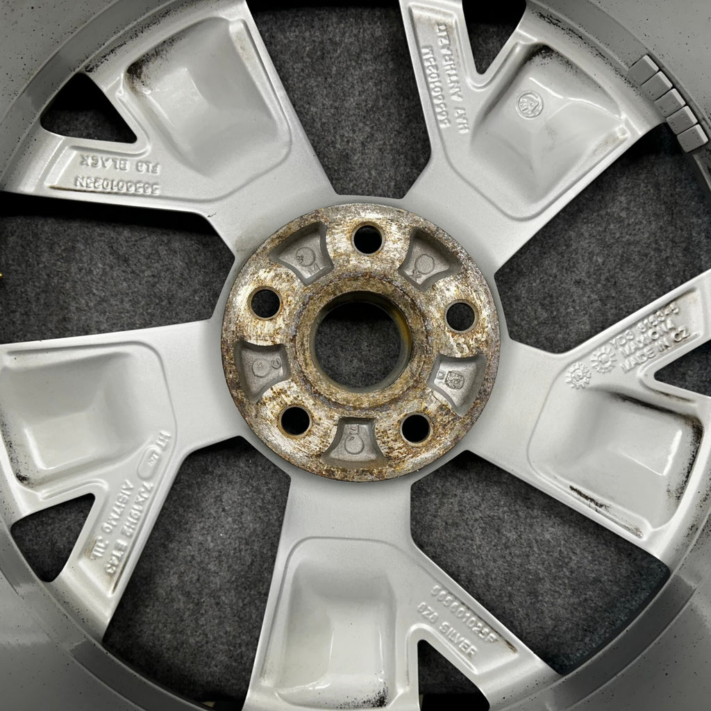 1x Alufelge 19 Zoll 7.0" 5x112 43ET Glanz Silber 565601025 Skoda Kodiaq FEL4126166609rs