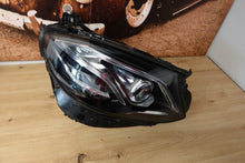 Laden Sie das Bild in den Galerie-Viewer, Frontscheinwerfer Mercedes-Benz W213 A2139067606 LED Rechts Headlight SCH4790916189ux