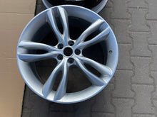 Laden Sie das Bild in den Galerie-Viewer, 1x Alufelge 20 Zoll 8.5&quot; 5x108 49ET GX63-1007-MB Jaguar Rim Wheel