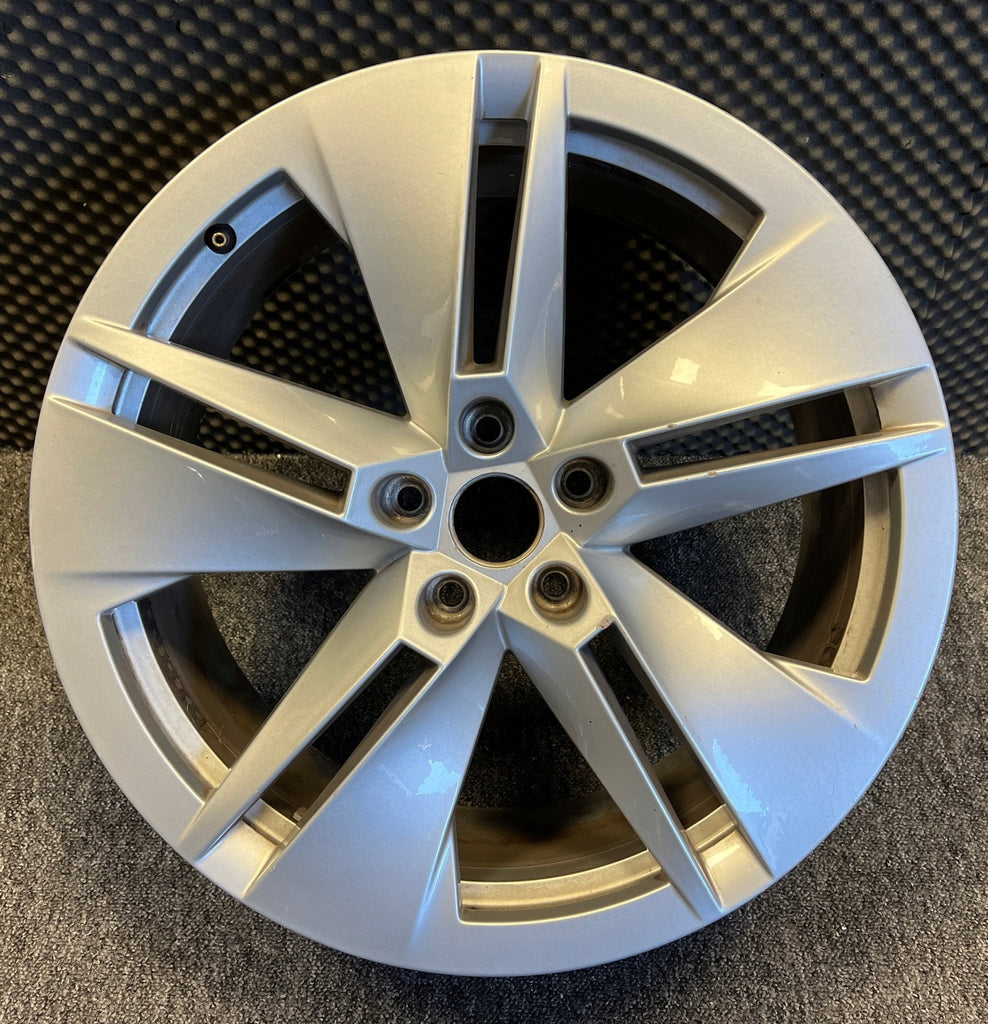 1x Alufelge 19 Zoll 8.0" 5x112 45ET 5LA601025B Skoda Enyaq Rim Wheel