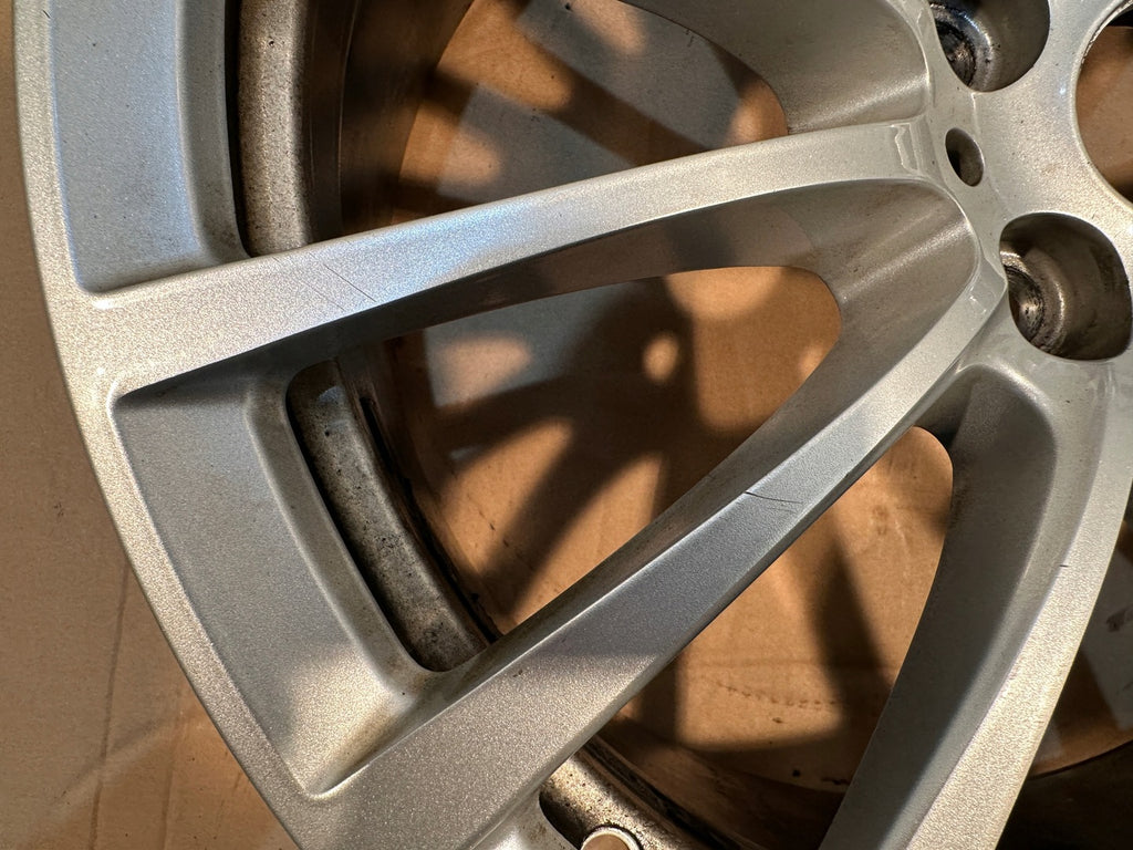 1x Alufelge 18 Zoll 8.0" 5x112 30ET 6861224 BMW 5 G31 G30 Rim Wheel