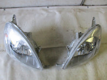 Load image into Gallery viewer, Frontscheinwerfer Toyota Yaris Links Scheinwerfer Headlight