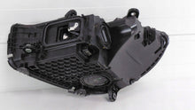 Laden Sie das Bild in den Galerie-Viewer, Frontscheinwerfer Mercedes-Benz W206 A2069067203 LED Rechts Headlight SCH7545640388za