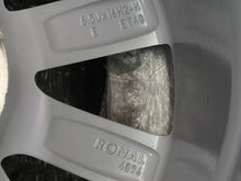 Load image into Gallery viewer, 1x Alufelge 16 Zoll 6.5&quot; 5x100 40ET Glanz Silber 82A601025 Audi Rim Wheel