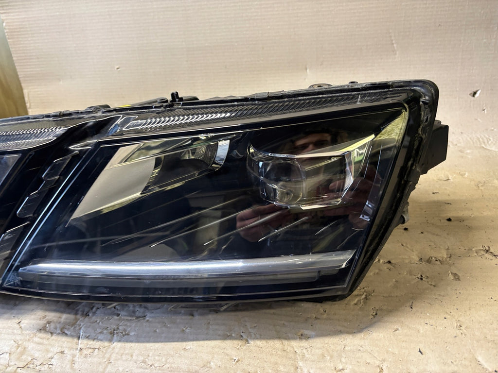 Frontscheinwerfer Skoda Octavia III 5E1941015D Full LED Links Headlight SCH4155716442zw