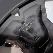 Laden Sie das Bild in den Galerie-Viewer, 1x Alufelge 17 Zoll 6.5&quot; 5x114.3 50ET 403005180R Dacia Rim Wheel