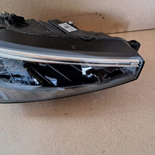 Laden Sie das Bild in den Galerie-Viewer, Frontscheinwerfer Skoda Scala 657941016A Full LED Rechts Scheinwerfer Headlight SCH2054481674rm