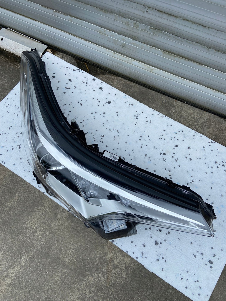 Frontscheinwerfer Toyota C-Hr Chr 81110-F4030 Rechts Scheinwerfer Headlight