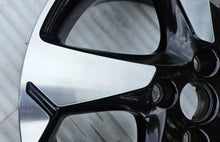 Laden Sie das Bild in den Galerie-Viewer, 1x Alufelge 17 Zoll 7.0&quot; 5x108 42 5ET Glanz Schwarz J1BC-1007-D1A Ford Fiesta