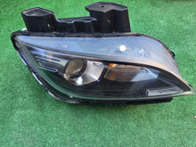 Laden Sie das Bild in den Galerie-Viewer, Frontscheinwerfer Hyundai Kona 92102J9500 Rechts Scheinwerfer Headlight SCH7019624400ik