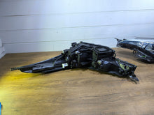 Laden Sie das Bild in den Galerie-Viewer, Frontscheinwerfer Toyota Chr 81130-F4030 Rechts Scheinwerfer Headlight SCH6777178482mn