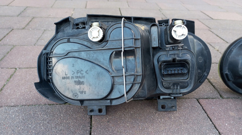 Frontscheinwerfer VW Golf IV 1J2941015D 1J2941018D Ein Satz Headlight SCH6393830696rh