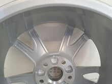 Load image into Gallery viewer, 1x Alufelge 17 Zoll 6.5" 5x112 33ET Glanz Silber 8U0071497 Audi Rim Wheel FEL5841865444kg
