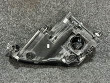 Load image into Gallery viewer, Frontscheinwerfer Seat Tarraco 5FJ941008J Rechts Scheinwerfer Headlight SCH4597858275ej