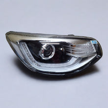 Laden Sie das Bild in den Galerie-Viewer, Frontscheinwerfer Kia Soul II LED Rechts Scheinwerfer Headlight