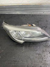 Laden Sie das Bild in den Galerie-Viewer, Frontscheinwerfer Citroën I 1374294080 Rechts Scheinwerfer Headlight SCH8580909786ia