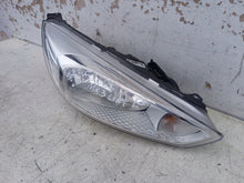 Laden Sie das Bild in den Galerie-Viewer, Frontscheinwerfer Ford Focus F1EB-13W029-AE Rechts Scheinwerfer Headlight SCH3853135111jg