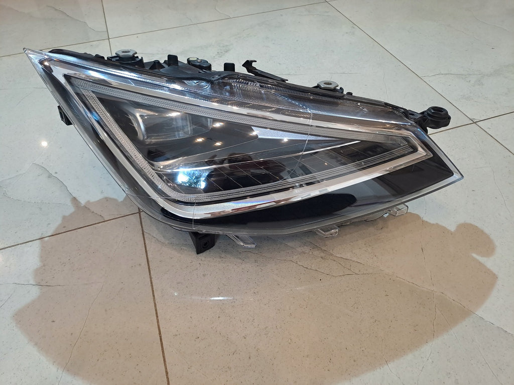 Frontscheinwerfer Seat Ibiza 6F1941008F LED Rechts Scheinwerfer Headlight