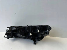 Laden Sie das Bild in den Galerie-Viewer, Frontscheinwerfer Skoda Enyaq 5LB941016F Rechts Scheinwerfer Headlight