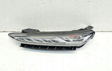Laden Sie das Bild in den Galerie-Viewer, Frontscheinwerfer Hyundai Kona 92207-J9000 LED Ein Stück (Rechts oder Links) SCH2743657445ee