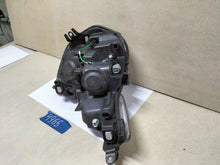 Laden Sie das Bild in den Galerie-Viewer, Frontscheinwerfer Citroën C1 II 90026272 Links Scheinwerfer Headlight SCH8852201070bo
