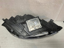 Laden Sie das Bild in den Galerie-Viewer, Frontscheinwerfer Ford Kuga I LV4B-13E015-FC LED Links Scheinwerfer Headlight SCH3738131090re