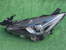 Load image into Gallery viewer, Frontscheinwerfer Mazda 3 BHR251040 Bi-Xenon Ein Stück (Rechts oder Links)