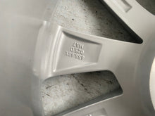 Load image into Gallery viewer, 1x Alufelge 17 Zoll 6.5" 5x100 40ET Glanz Silber 658601025C Skoda Kamiq FEL5252124872mk