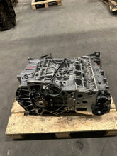 Load image into Gallery viewer, Motor Audi Cupra Seat Skoda DPC 1.5 TSI 150PS 110kW 19TKm 2021 Benzin Unkomplett