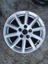 Load image into Gallery viewer, 1x Alufelge 16 Zoll 7.5&quot; 5x112 45ET Glanz Silber 8K0601025 Audi Rim Wheel