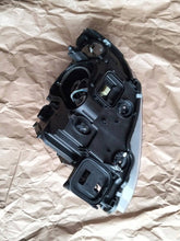 Load image into Gallery viewer, Frontscheinwerfer BMW E93 E92 7273216 1307023379 Rechts Scheinwerfer Headlight SCH4973874604om