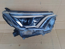 Load image into Gallery viewer, Frontscheinwerfer Toyota Rav 4 IV I Ein Satz Scheinwerfer Headlight SCH5252530864dp