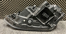 Laden Sie das Bild in den Galerie-Viewer, Frontscheinwerfer VW Polo 2G1941036F Rechts Scheinwerfer Headlight SCH9836692282tl