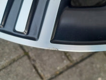 Load image into Gallery viewer, 1x Alufelge 17 Zoll 6.5" 4x98 41ET Glanz Schwarz 50290268 Fiat 500e Rim Wheel FEL4900036819jf