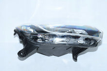 Laden Sie das Bild in den Galerie-Viewer, Frontscheinwerfer Dacia Logan Sandero II 260107737R Rechts Headlight SCH1641135079gq